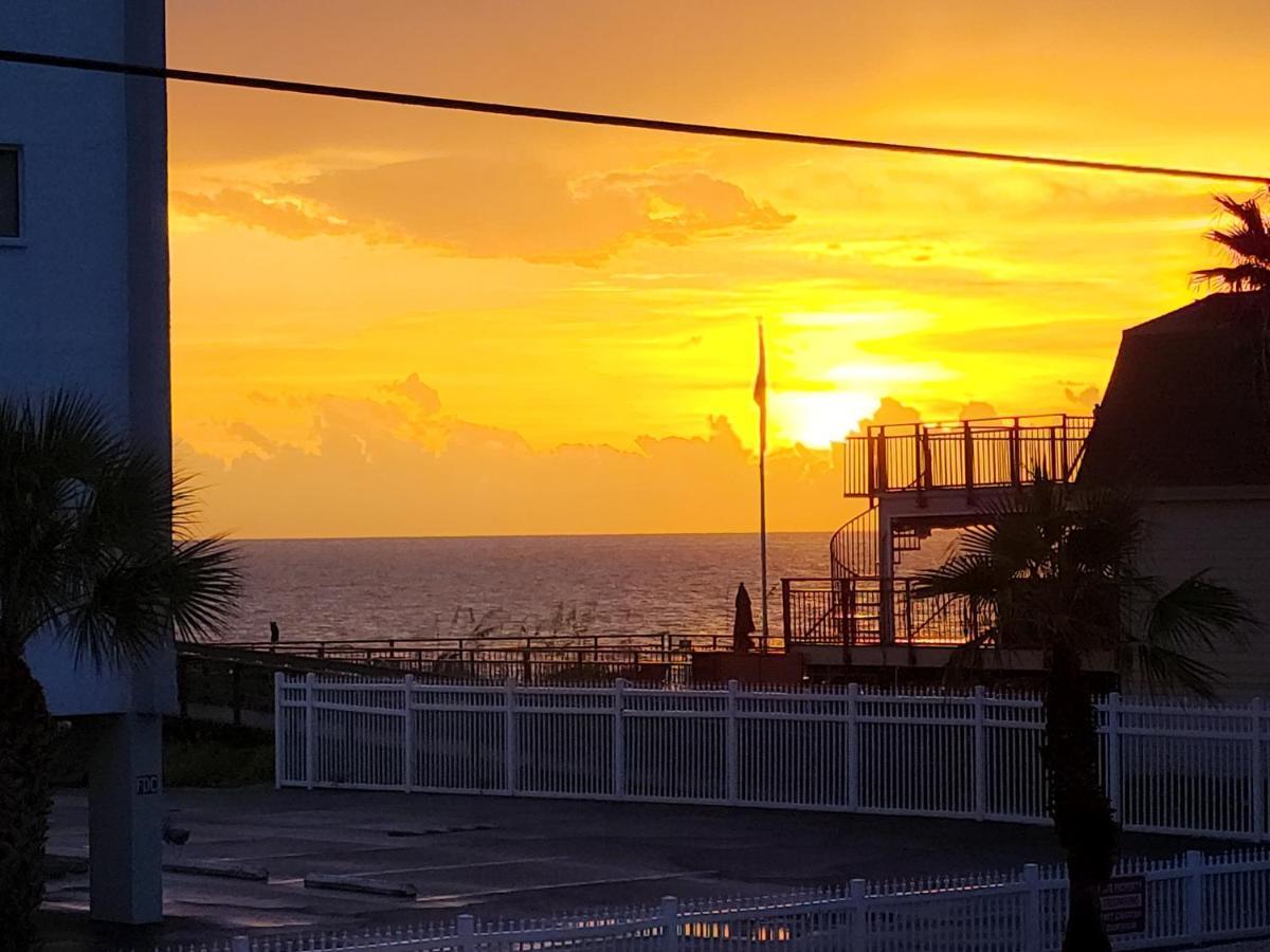 Funshine Sunset Beach St. Pete Beach Ngoại thất bức ảnh